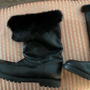 Black Fur-Trimmed Women's Boots
